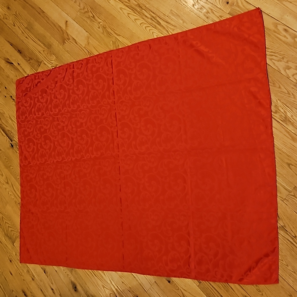 RED TABLECLOTH COVER 81" X 57" swirl design pattern LARGE CLOTH